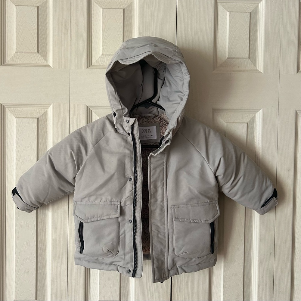 Zara Kids Puffer Jacket in Light Gray